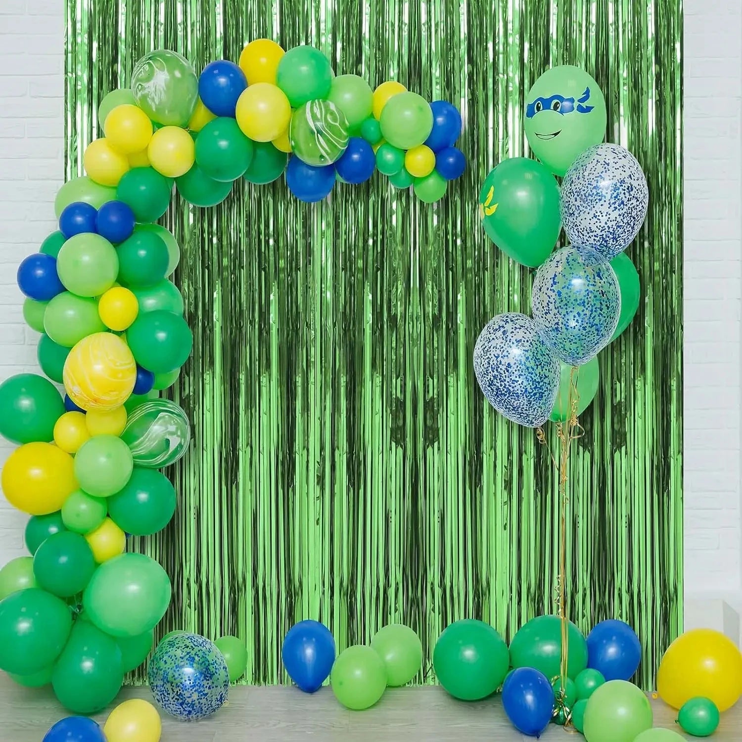 Green Tassel Background Decoration Set